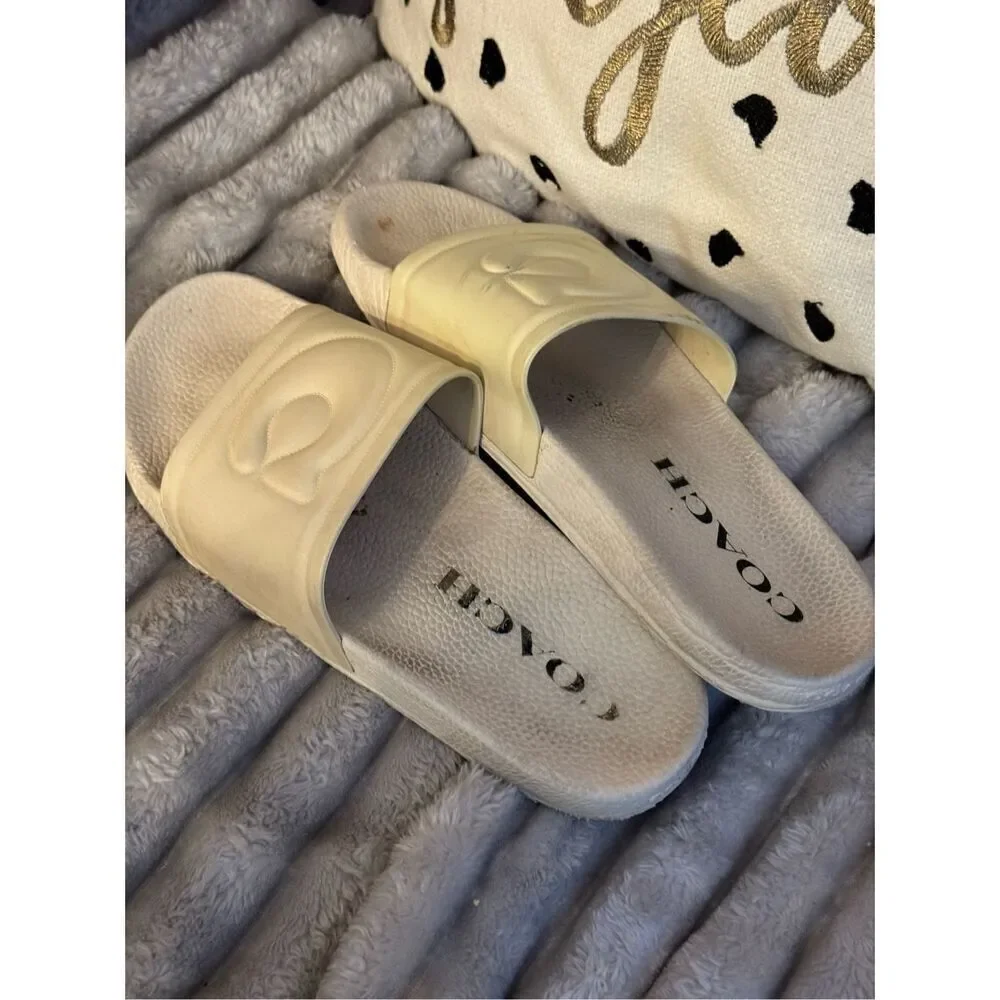 Size 9 coach white signature logo slides pool sport